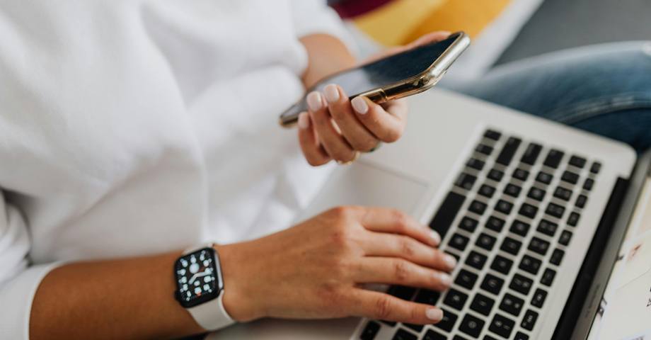 Deutsche Webseiten im Effizienz-Check: Versicherungen führen, IT hinkt hinterher